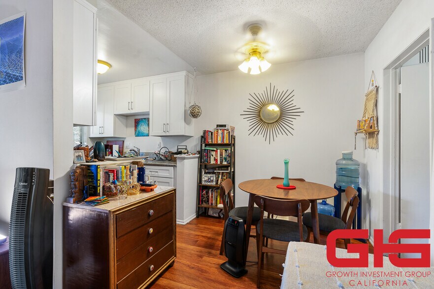 More Photos Of 112 Mar Vista Ave, Pasadena Apartments For Sale