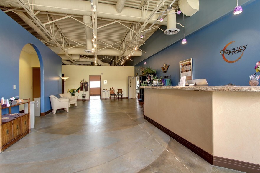 More Photos Of 340 Lashley St, Longmont General Retail For Sale