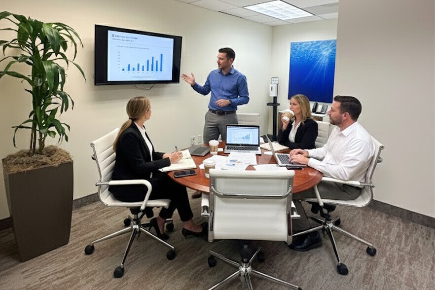 More Photos Of 100 Wilshire Blvd, Santa Monica Coworking Space