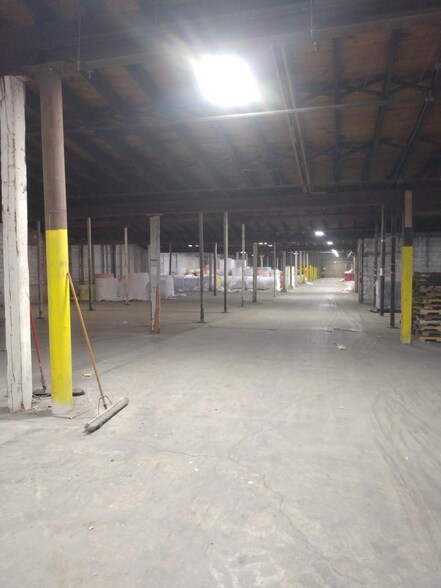 More Photos Of 788 Washington Ave, Chillicothe Warehouse For Lease