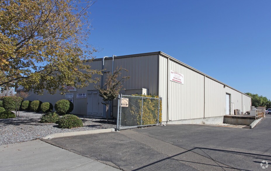 Primary Photo Of 4160 Commercial Dr, Tracy Warehouse For Sale
