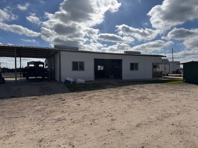 More Photos Of 2049 Interstate 10, Weimar Manufactured Housing Mobile Home Park For Sale