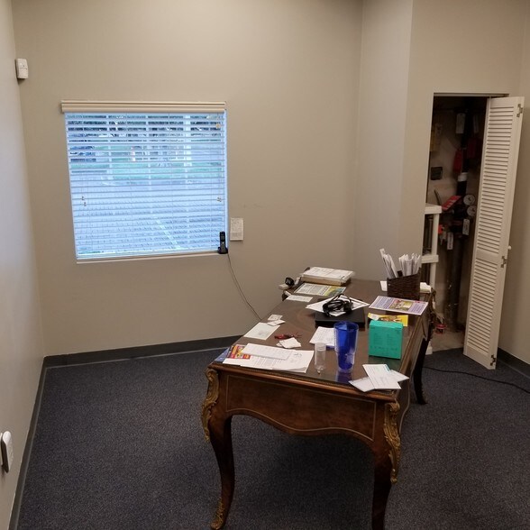 More Photos Of 1507 Park Center Dr, Orlando Office For Lease