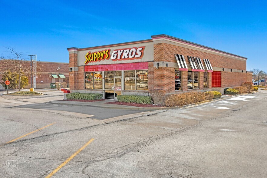 More Photos Of 554 Randall Rd, South Elgin Fast Food For Sale