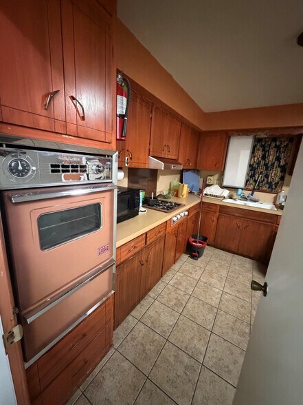 More Photos Of 2602 Chandler Rd, Muskogee Office For Sale
