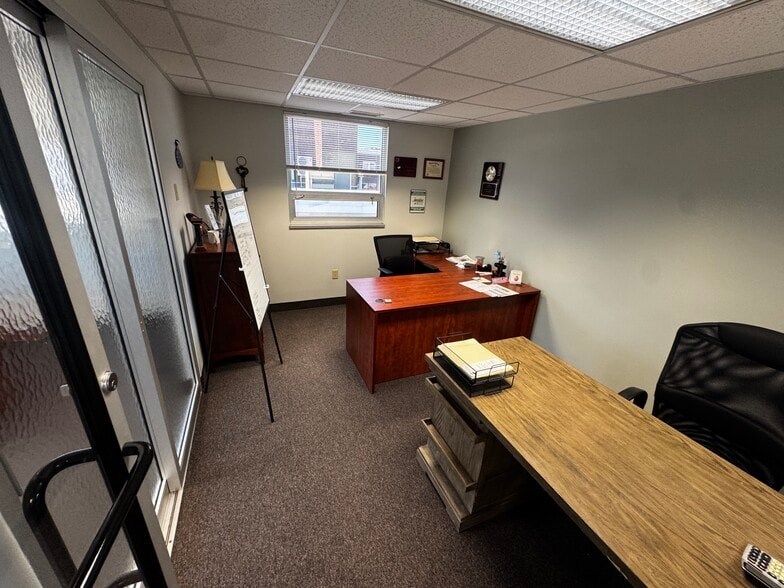 More Photos Of 162 Harding St, Worcester General Retail For Lease