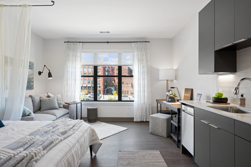 More Photos Of 125 Clifford St, Providence Apartments For Lease