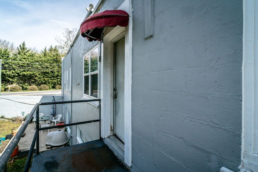 More Photos Of 2501 N Augusta St, Staunton General Retail For Sale