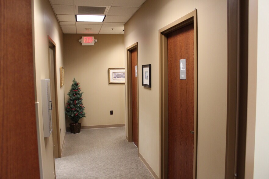 More Photos Of 602 Crescent Pl, Ridgeland Office For Lease