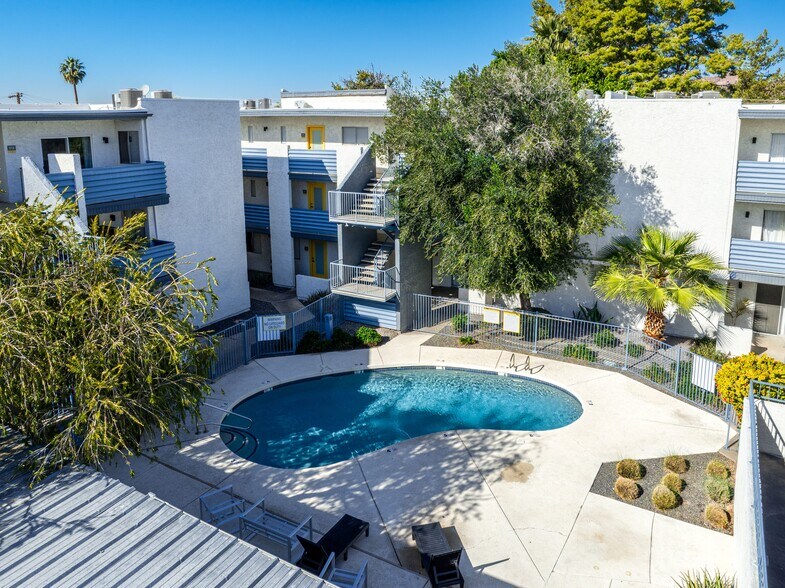 More Photos Of 2930 N 52nd St, Phoenix Apartments For Sale