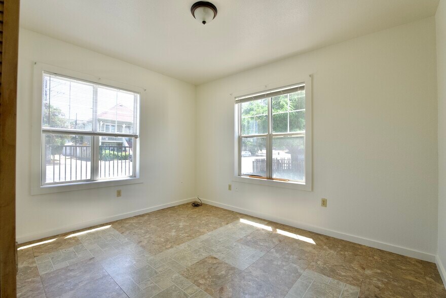 More Photos Of 1313 Sacramento St, Vallejo Multifamily For Sale