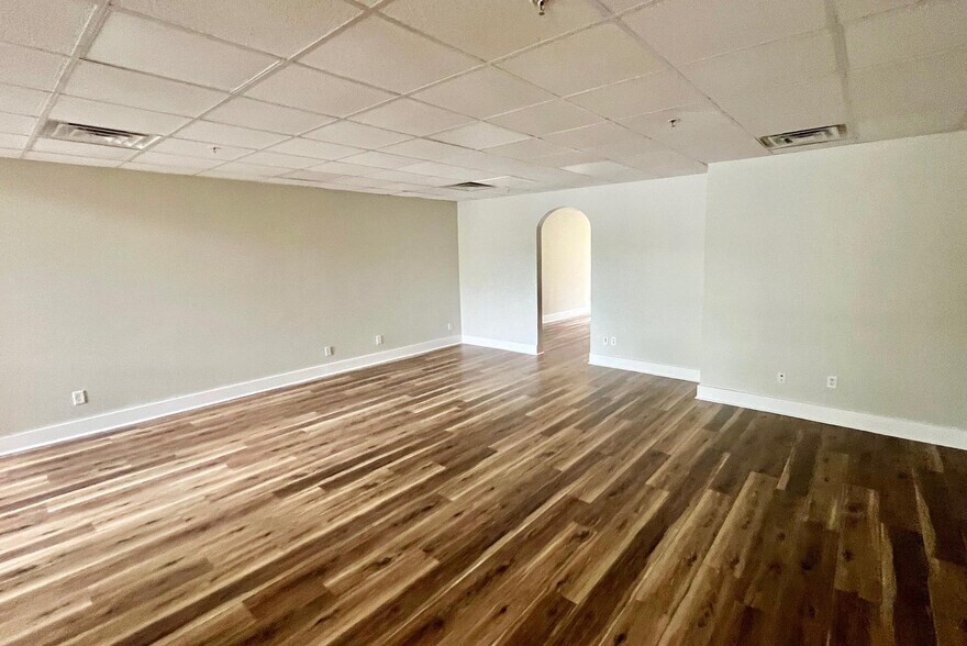 More Photos Of 1732 W County Highway 30, Santa Rosa Beach Office For Sale