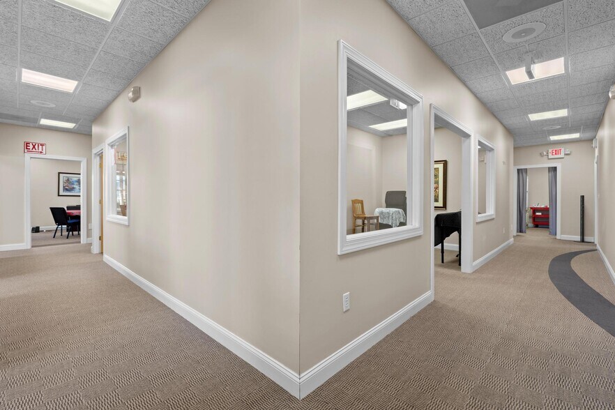 More Photos Of 6540 Brevard Rd, Etowah Office For Sale