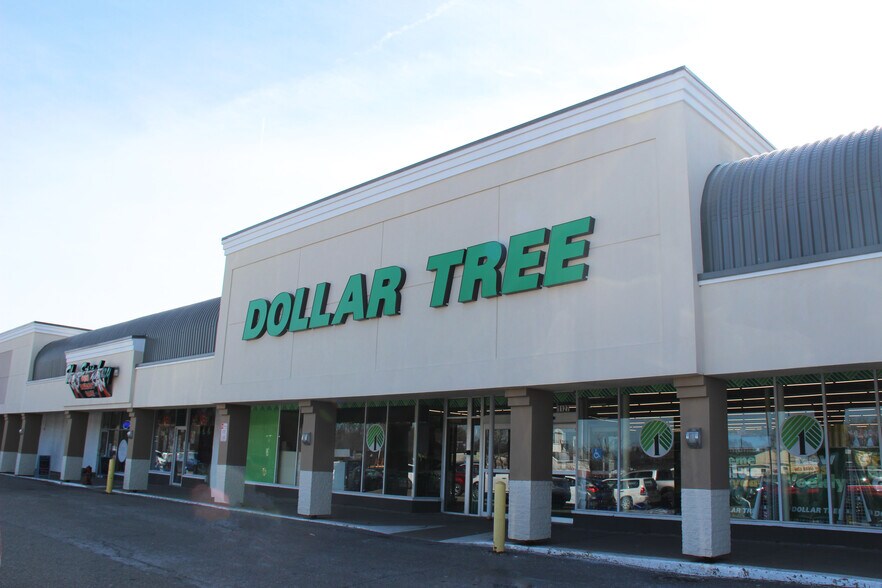 More Photos Of 1101-1249 E Grand River Ave, Howell Freestanding For Sale