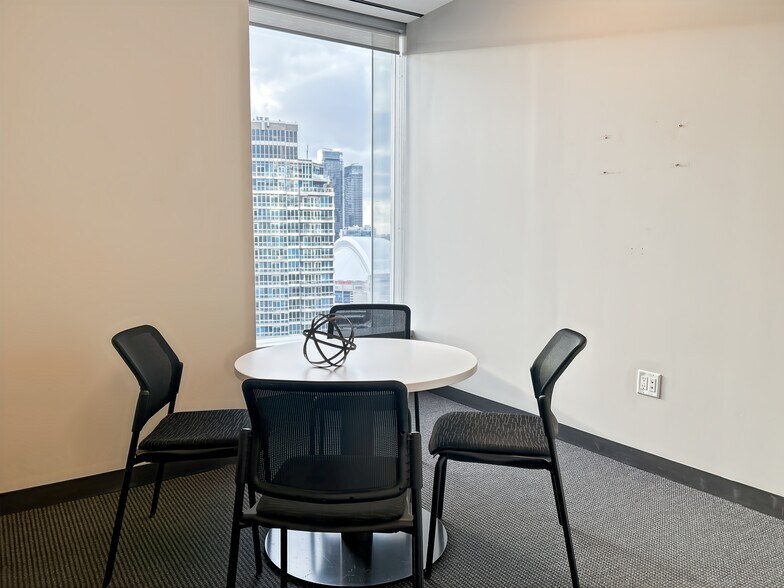 More Photos Of 88 Queens Quay W, Toronto Office For Lease