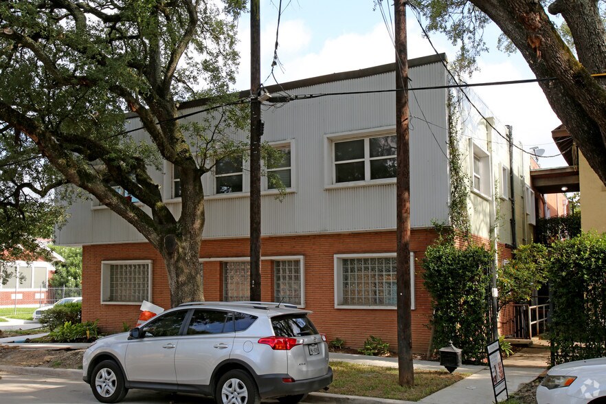More Photos Of 3815 Garrott St, Houston Office Residential For Lease
