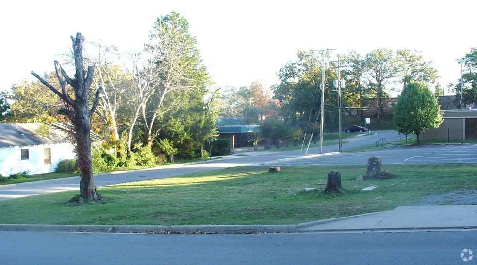 More Photos Of 5100 W 12th St, Little Rock Medical For Sale