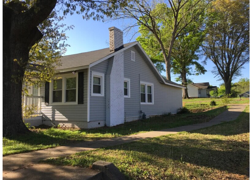 More Photos Of 5204 Wilkinson blvd, Cramerton Office Residential For Lease