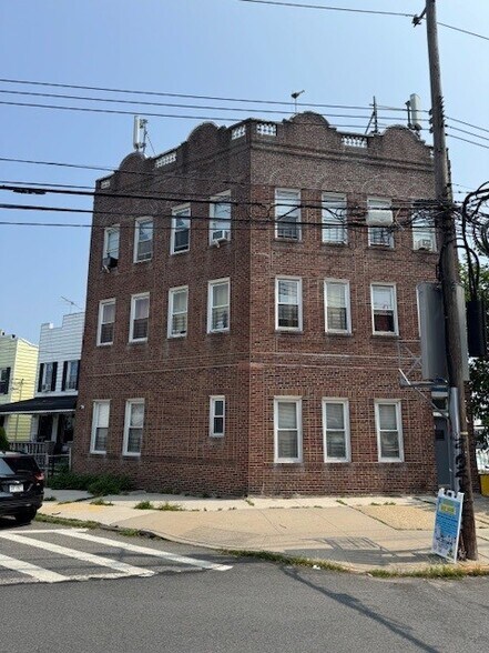 Primary Photo Of 170 Soundview Ave, Bronx Apartments For Sale