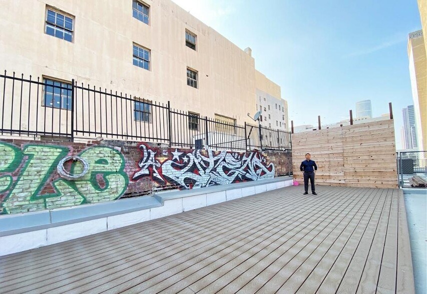 More Photos Of 731 S Broadway, Los Angeles Loft Creative Space For Lease