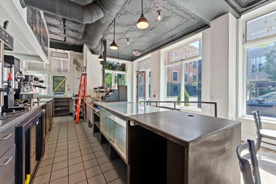 More Photos Of 1500 Race St, Cincinnati Apartments For Lease