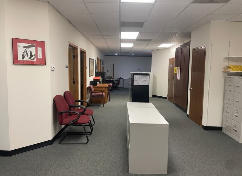 More Photos Of 101 Conner Dr, Chapel Hill Medical For Lease