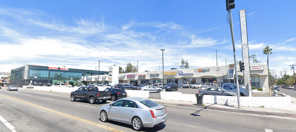 Primary Photo Of 7400 Van Nuys Blvd, Van Nuys Unknown For Lease