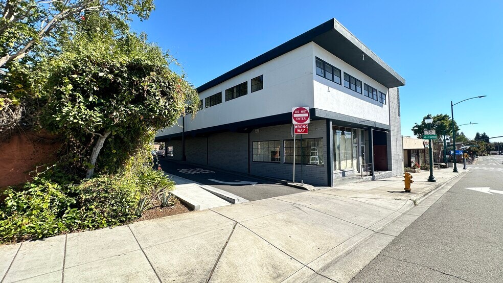 More Photos Of 937 A St, Hayward Storefront Retail Office For Lease