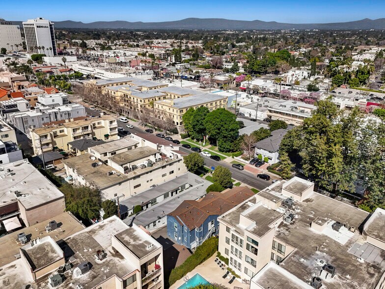 More Photos Of 14524-14530 Dickens St, Sherman Oaks Apartments For Sale