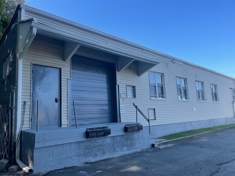 More Photos Of 14 Beach St, Rockaway Light Manufacturing For Lease