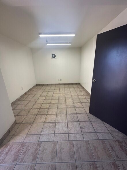 More Photos Of 6260 Rutland Ave, Riverside Unknown For Lease