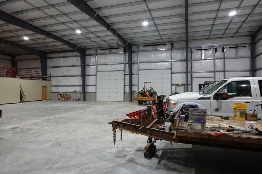 More Photos Of 9719 Aulbach Industrial, High Ridge Warehouse For Lease
