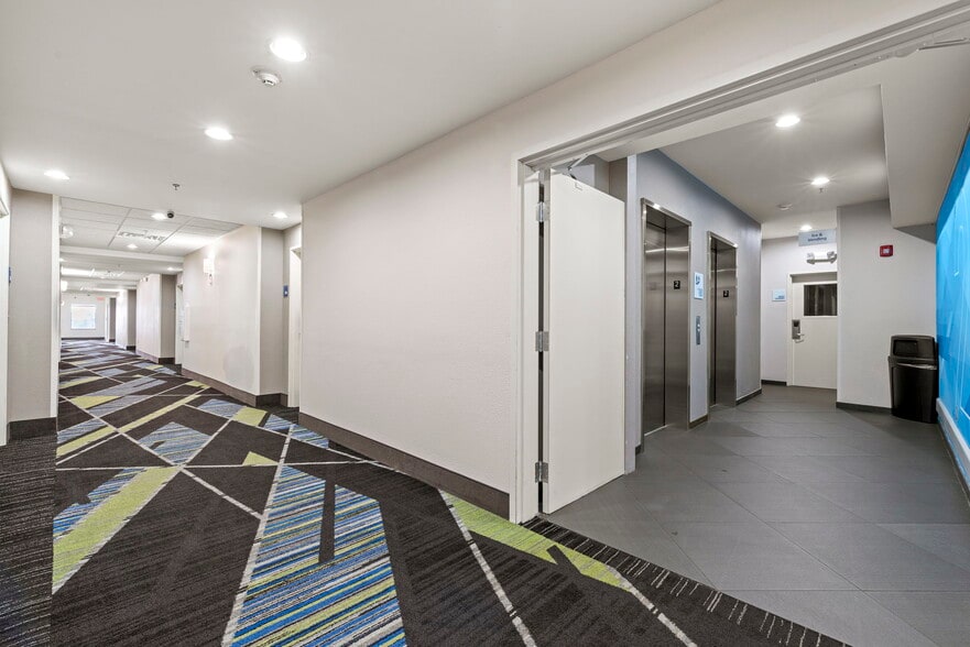 More Photos Of 3115 Central Mall Dr, Port Arthur Hotel For Sale