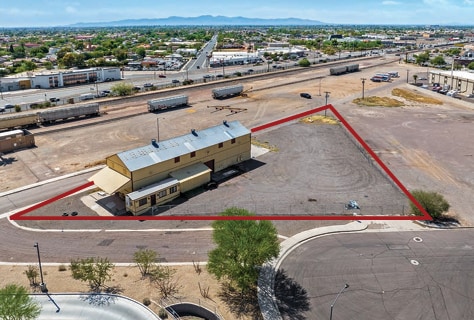 More Photos Of 8174 W Market St, Peoria Warehouse For Sale