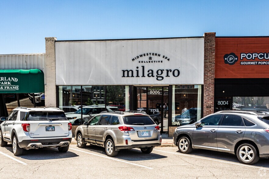 More Photos Of 8006 Foster St, Overland Park Storefront For Lease