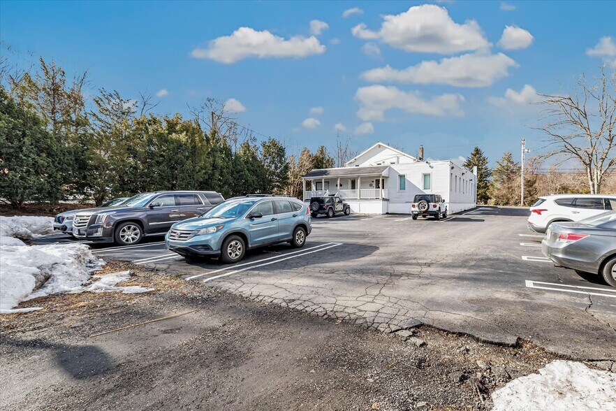 More Photos Of 657 Orange Center Rd, Orange Office For Sale