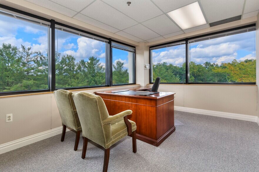 More Photos Of 75 Lane Rd, Fairfield Office For Lease
