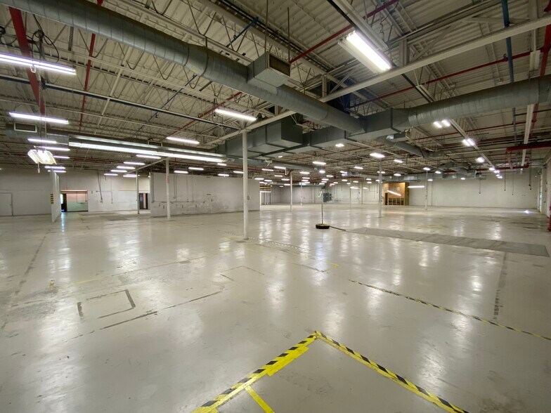 More Photos Of 701 Maple St, Peshtigo Warehouse For Lease