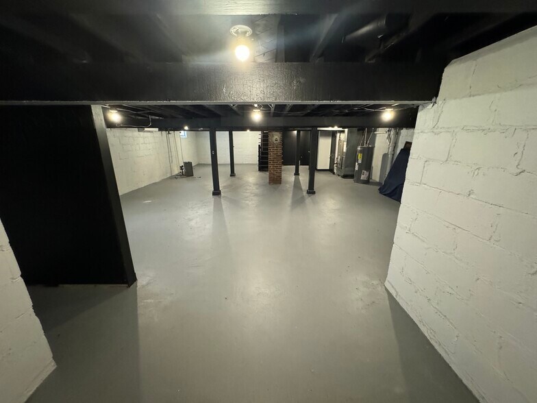 More Photos Of 2 Oakway Rd, Timonium Office For Lease