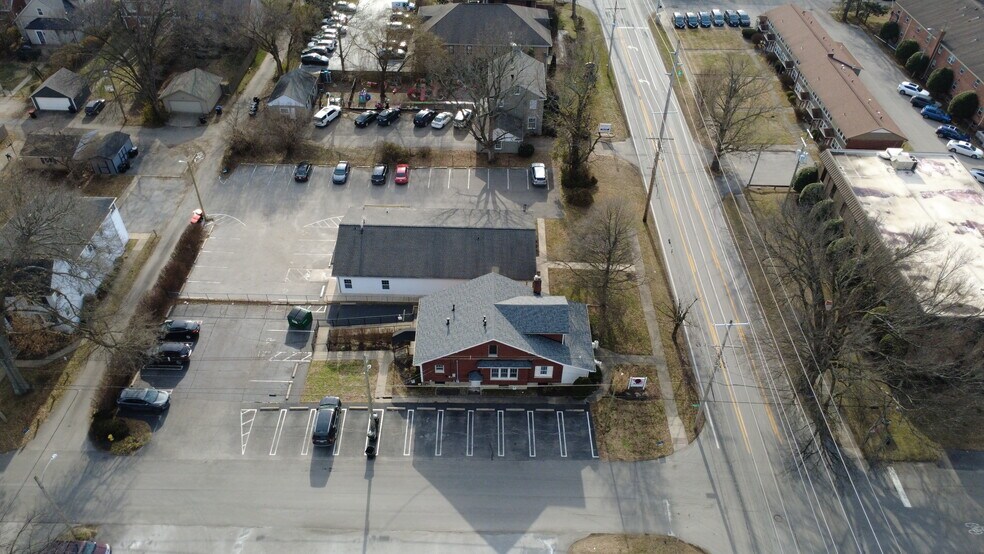 More Photos Of 217 Breckenridge Ln, Louisville Medical For Sale