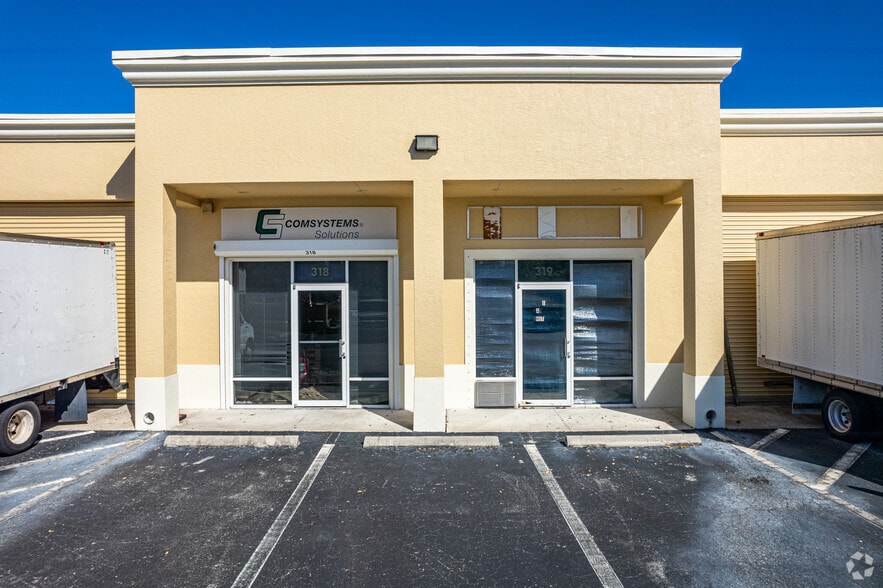 More Photos Of 3888 Mannix Dr, Naples Light Manufacturing For Lease