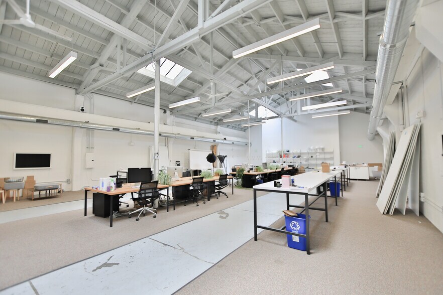 More Photos Of 582 6th St, San Francisco Warehouse For Lease