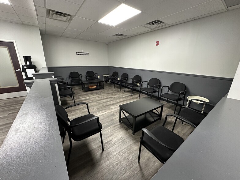 More Photos Of 6629 W Central Ave, Toledo Office For Lease