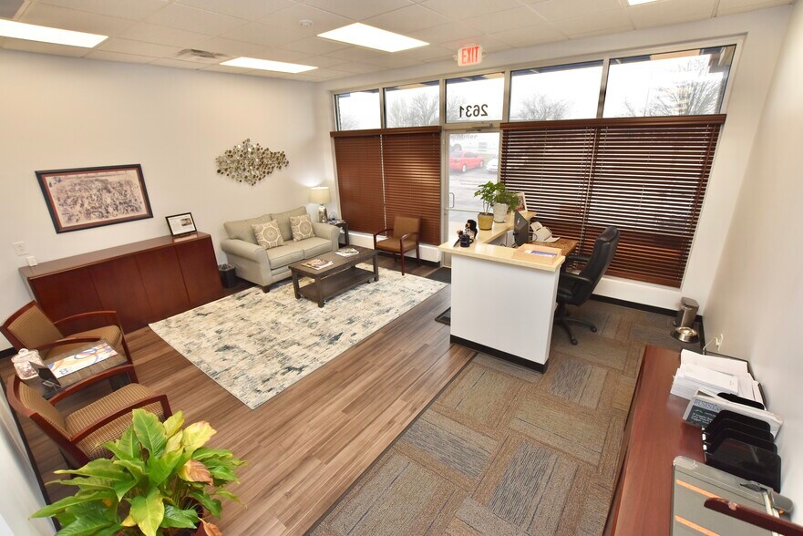 More Photos Of 2643-2649 Enterprise Dr, Anderson Unknown For Lease