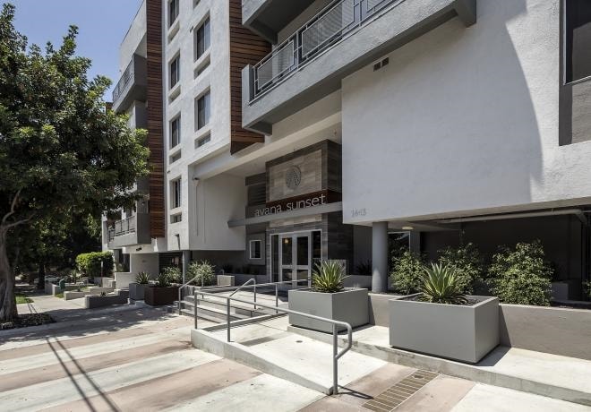 More Photos Of 1443 N Fuller Ave, Los Angeles Apartments For Sale