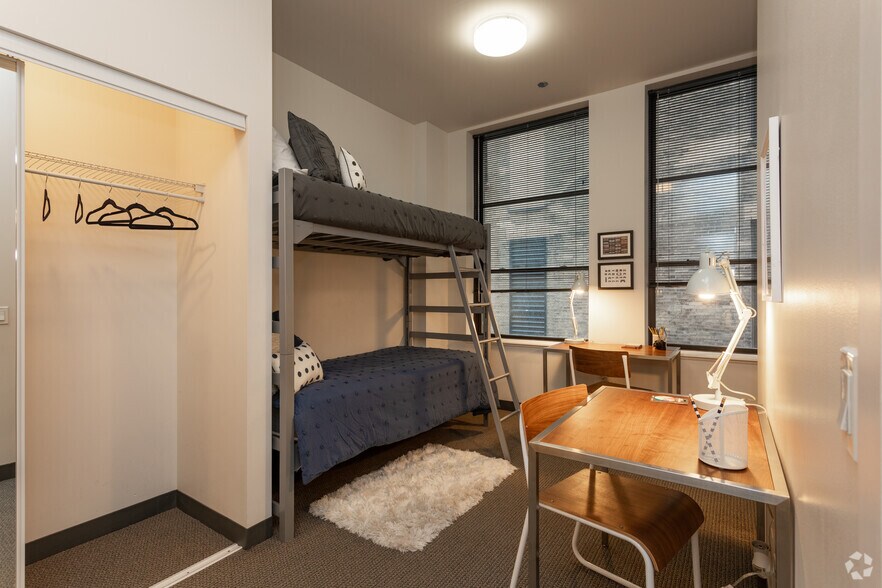 More Photos Of 28 E Jackson Blvd, Chicago Apartments For Sale