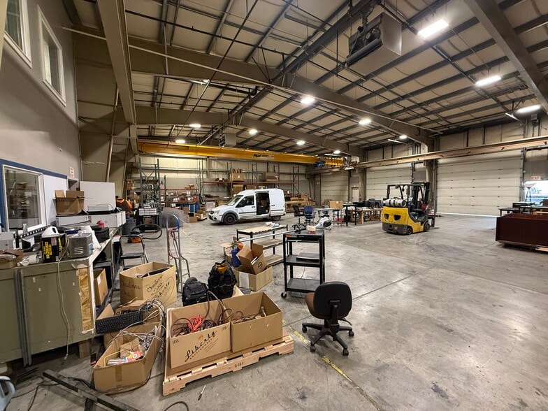 More Photos Of 2900 Sutherland Dr, Union Gap Manufacturing For Lease