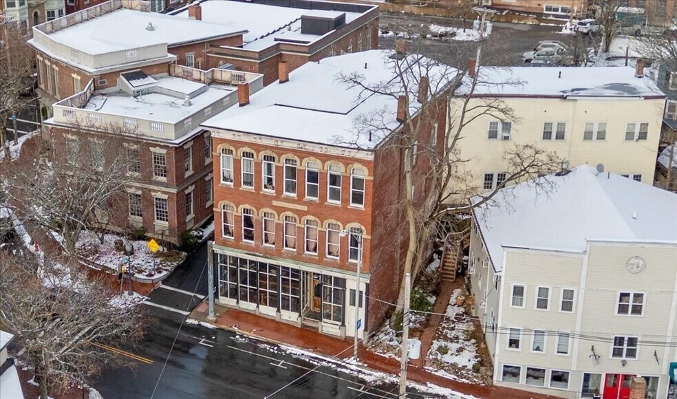 More Photos Of 11 Elm St, Amesbury Apartments For Lease