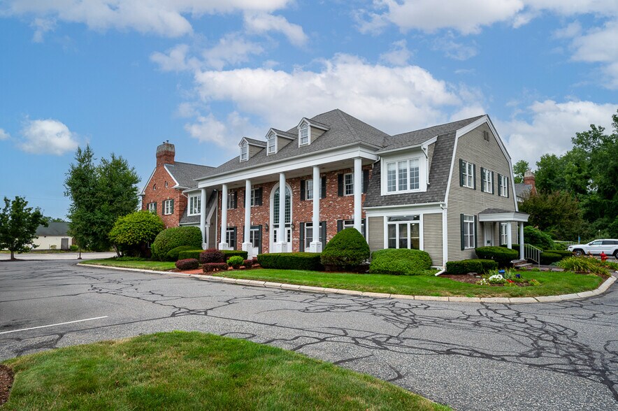 More Photos Of 176 East Main St, Westborough Medical For Sale