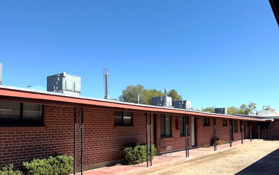 Primary Photo Of 1634 N Beverly Ave, Tucson Apartments For Sale